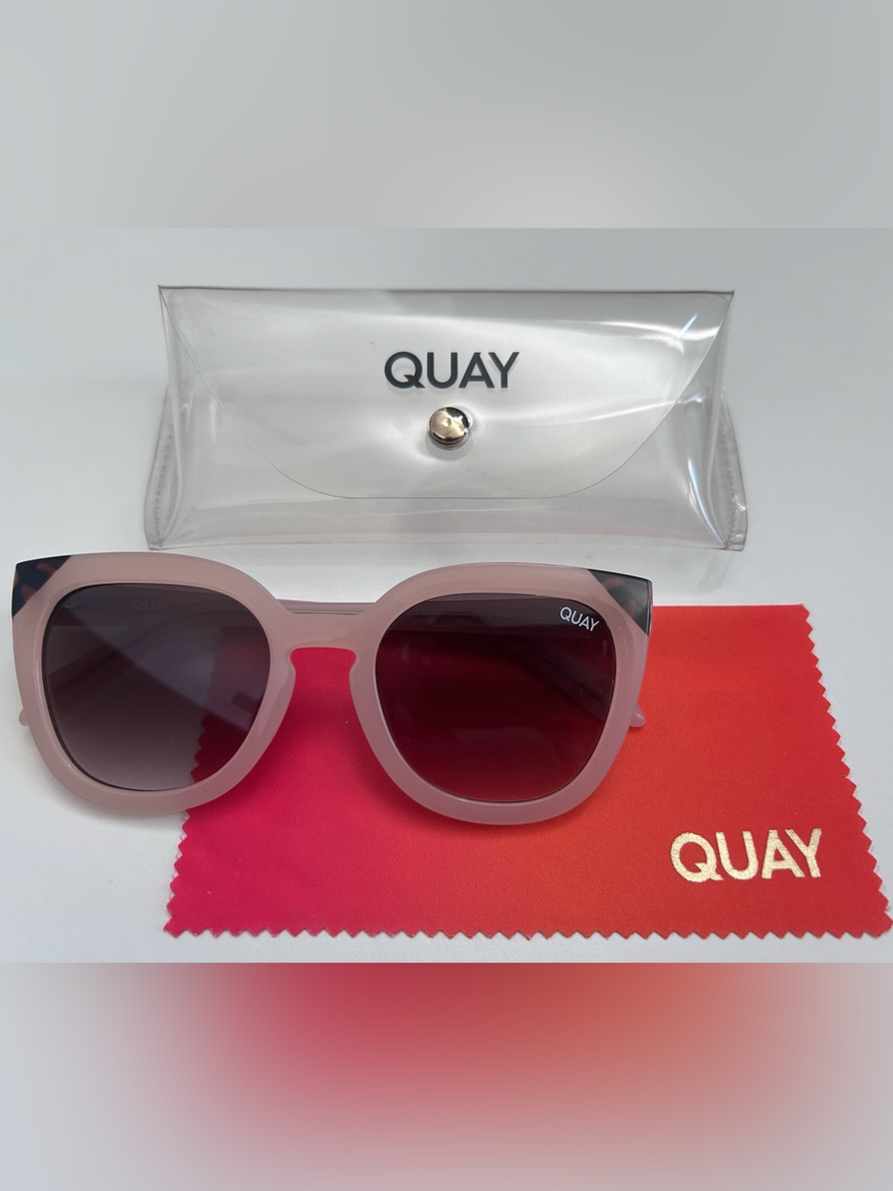 Quay Australia Noosa Pink Cat Eye Round Frame Sunglasses, Tortoiseshell Tips - Picture 2 of 6